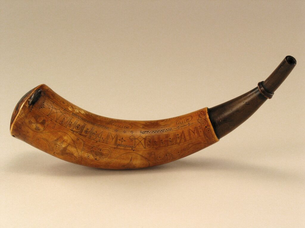 powder horn  Canadian Museum of History