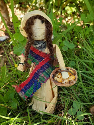 Make Your Own Corn Husk Doll 